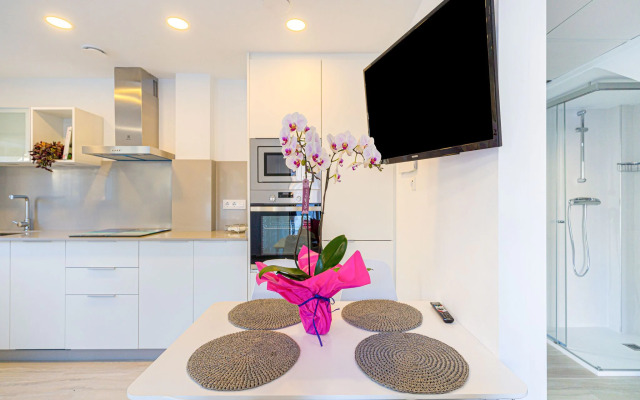 Inviting holiday home in Moraira near the sea