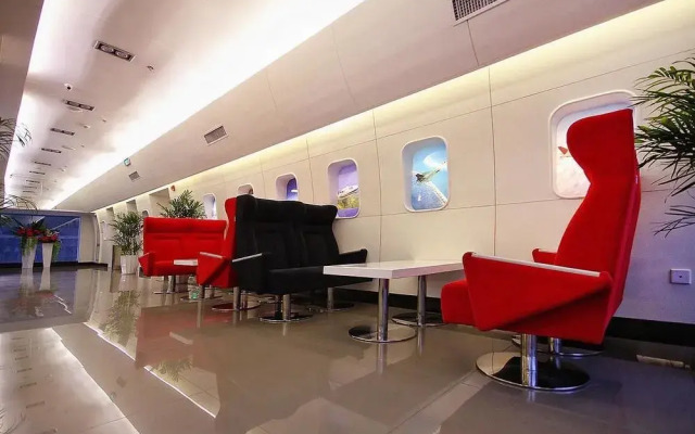 Plive Fly Aviation Theme Hotel