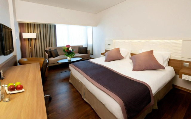 Crowne Plaza Limassol by IHG