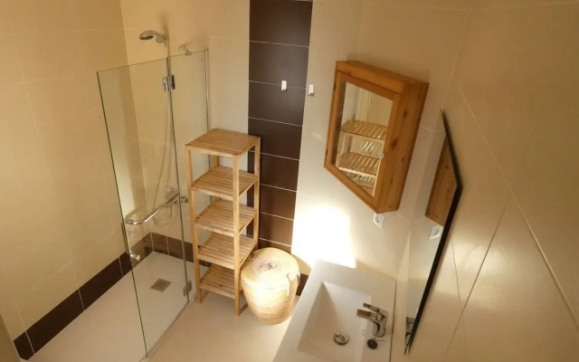 Villa Garden, Pool & sea