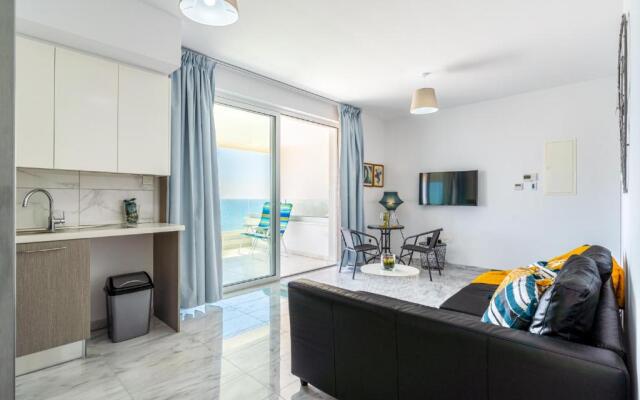 Oyster 1-BR Apt in Larnaca