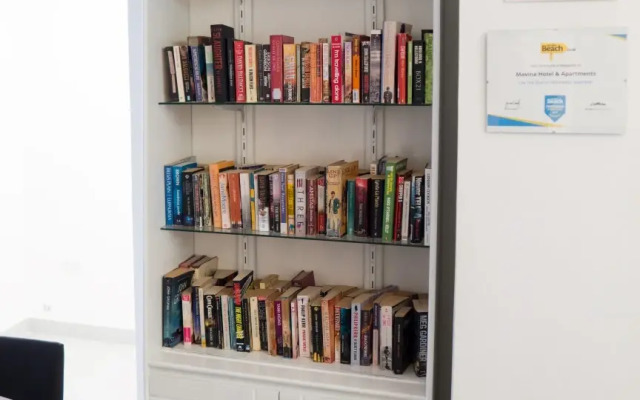 Mavina Hotel & Apartments