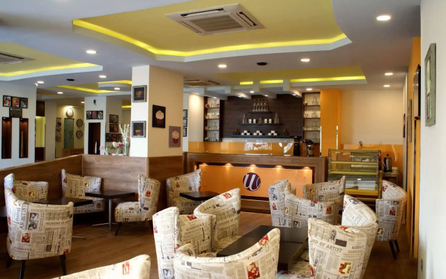 Weekend Hotel & Apartments