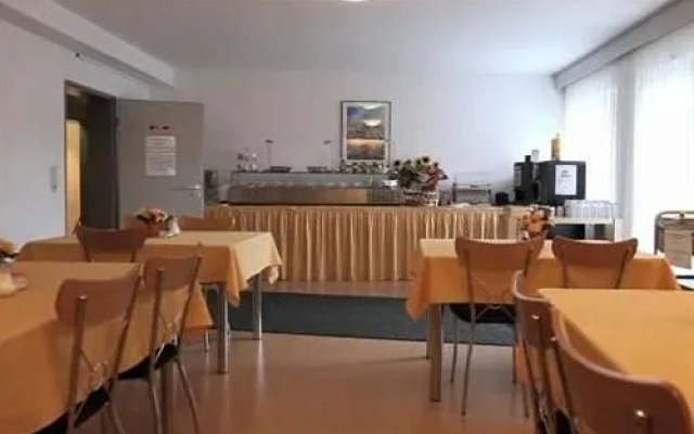 Advance Hotel zum Hahn