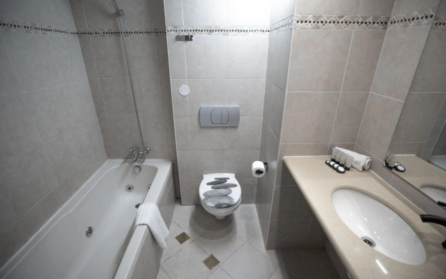 Hoshen 38 By Sun And View