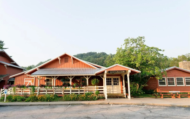 Brown County Inn