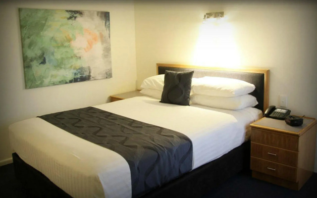 West End Motor Lodge