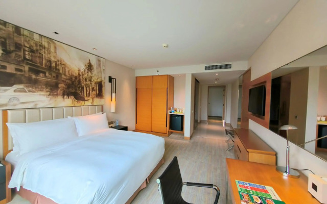 Junluxe Hotel Guangzhou Science City-Free Shuttle Bus Service to Guangzhou Canton Fair