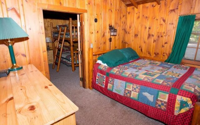 Timber Bay Lodge & Houseboats