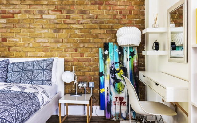 Manor House Studio Apartment C