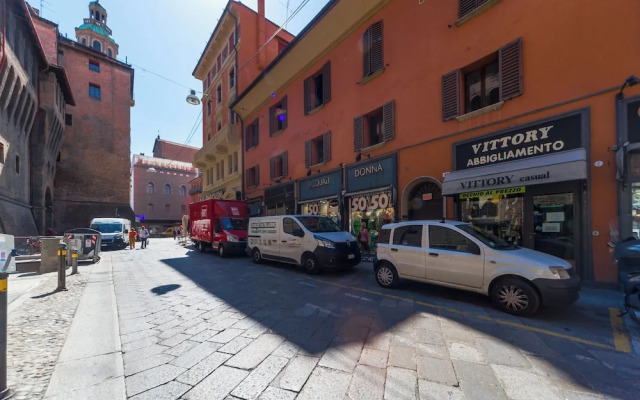 Piazza Maggiore Duplex Apartment