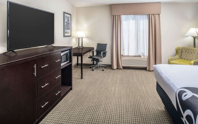 La Quinta Inn N Suites Moscow Pullman