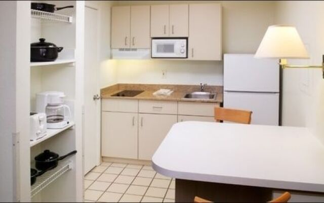 Travelodge by Wyndham Willows