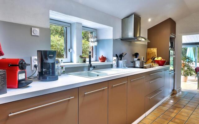 Inviting holiday home in Huelgoat with terrace