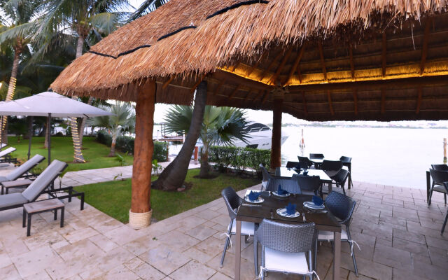 Sina Suites Cancún - Adults Only