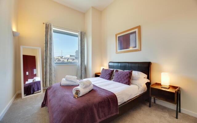 Week2Week Fabulous 1 bed Newcastle Flat