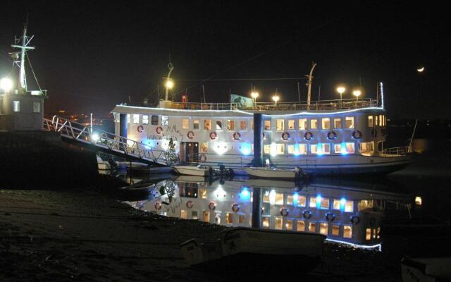 Legendary Bay Suite Temática