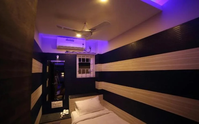 Vijaya Residency