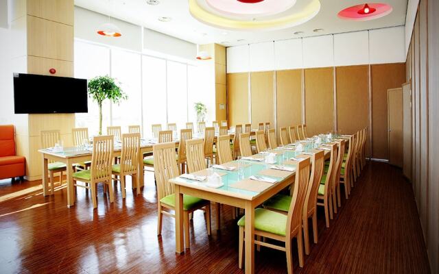 Apple Tree Hotel Gunsan