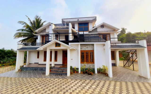 Saffronstays Bella Verdura