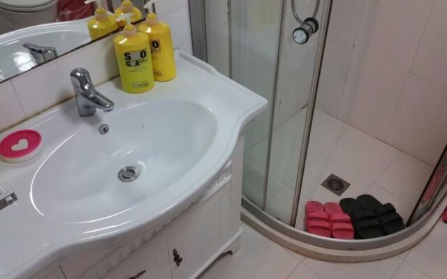 Dalian Yidian Yijing Huayuan Apartment