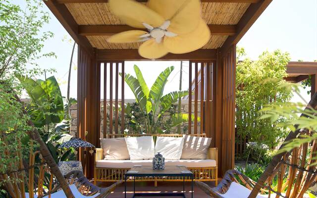 Agrovela Alacati Hotel