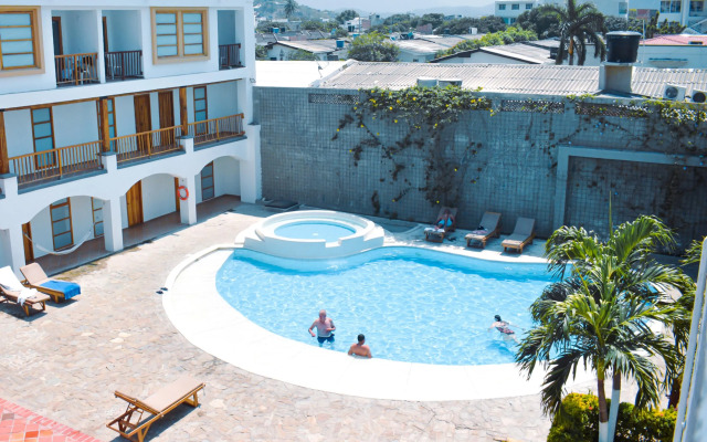 Hotel Sansiraka Suites By GEH Suites
