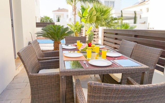 Villa Soraya 2 by Ezoria Holiday Rentals