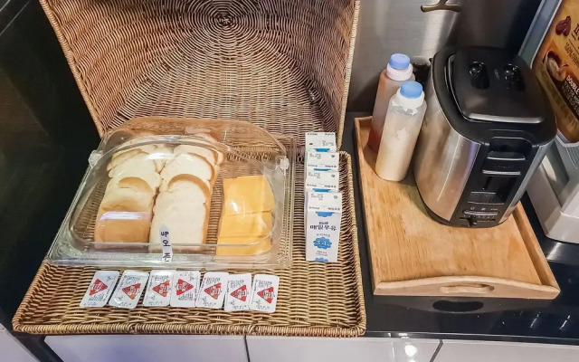 Jeonju Deokjin-dong Hotel Hidden