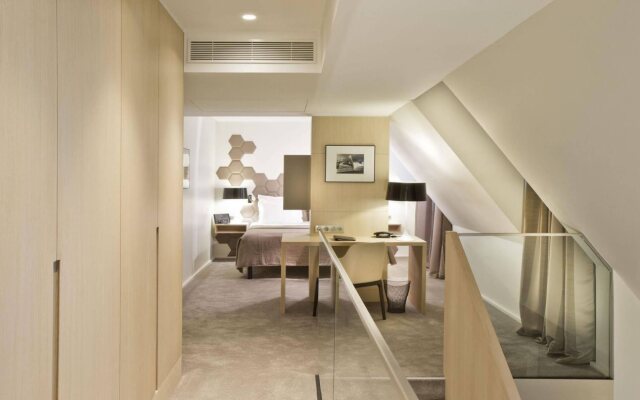 Hotel California Champs Elysees