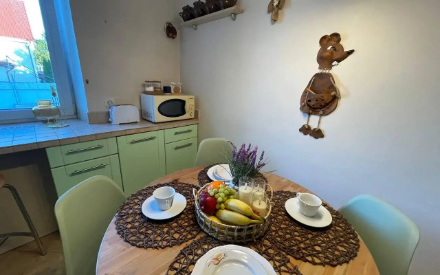 Apartment on Griboyedov street 6