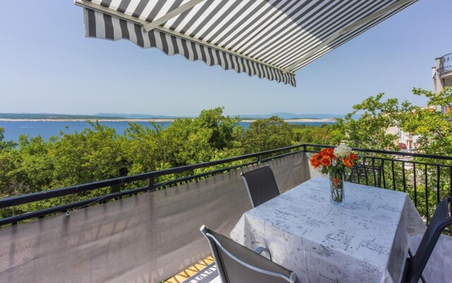 Beautiful Apartment in Dramalj With Wifi and 2 Bedrooms