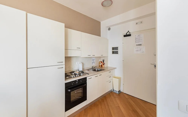 Residenza Miralago - 16 Domitilla - Locazione BK