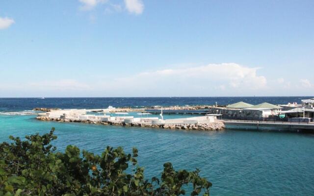 Ocean Resort Villa Condor