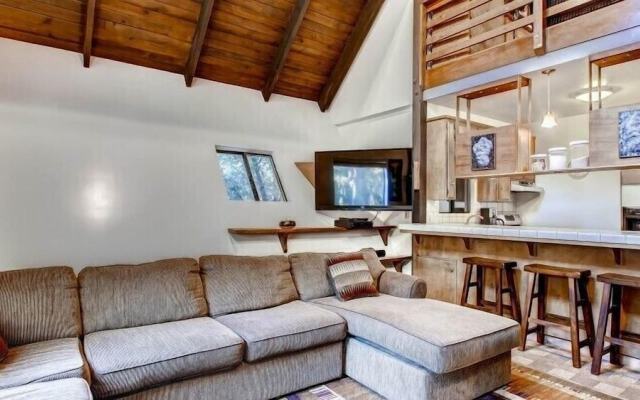 Scenic Wonders Yosemite Creekside Loft