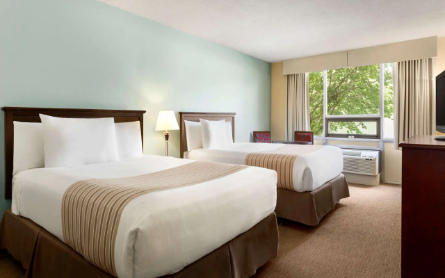 Travelodge by Wyndham Sydney