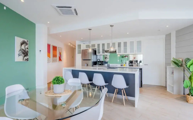 w Fantastic 1BR w Modern Balcony in Panama