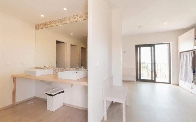 Хостел WOT Ericeira Surf Social