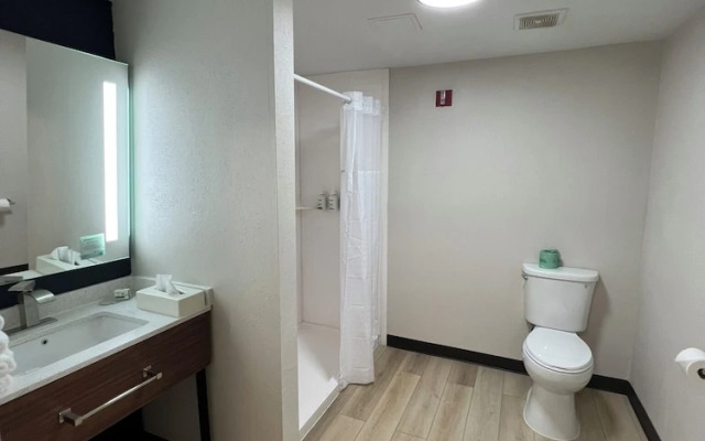 Wingate by Wyndham Dublin Near Claytor Lake State Park