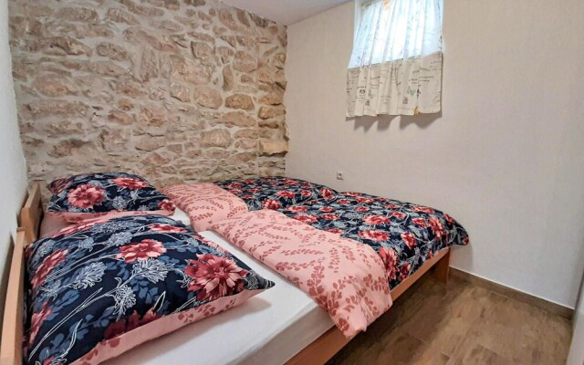 Amazing Apartment in Labin With 2 Bedrooms