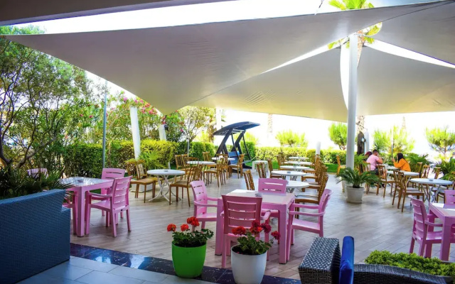 FAFA Beach Resort