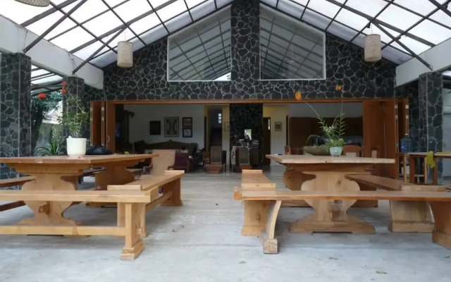 Ronia Mountain Villa Lembang