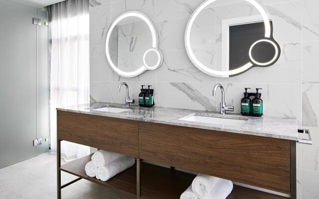Crowne Plaza Sydney Darling Harbour by IHG