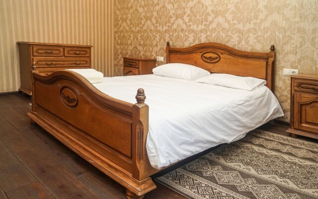 Апартаменты в Киеве, ул. Златоустовская, 50-2