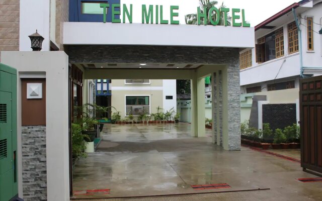 Ten Mile Hotel