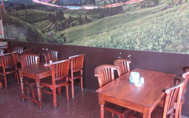 OYO 3244 Grand Chandra Hotel