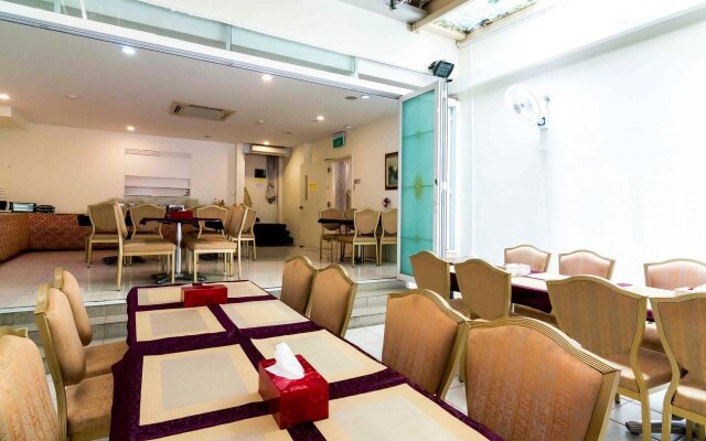 Jayleen Clarke Quay Hotel