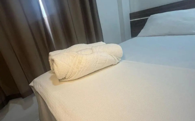 Schalom Hotel