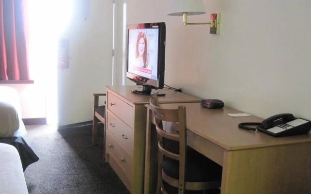 Travelodge by Wyndham Winslow