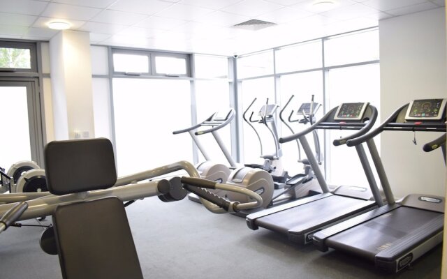 Beautiful 3 Bed Penthouse with Gym